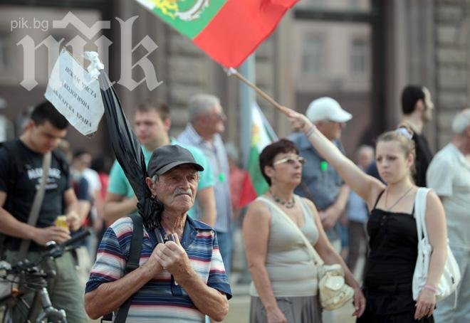 Въпреки жегата, 46-то издание на ДАНСwithme започна активно