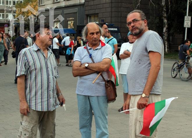 Вижте кои популярни лица протестираха на 46-я ДАНСwithme (снимки)