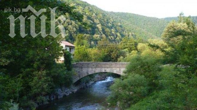 Провериха всички мостове в Ловешка област


