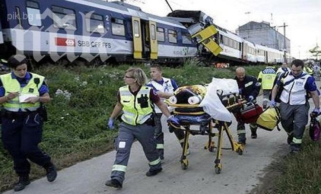 Единият от машинистите на катастрофиралите в Швейцария влакове е в неизвестност 