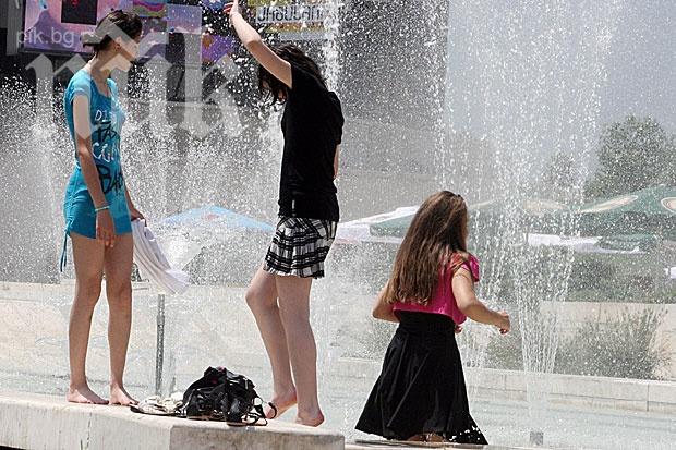 Пет температурни рекорда в страната