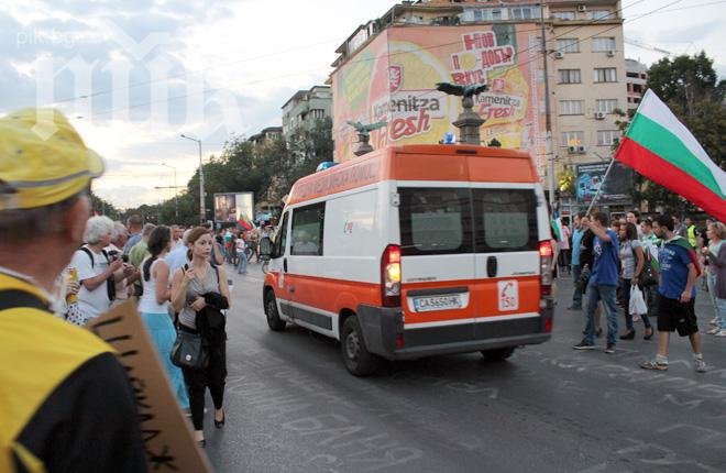 Шофьор на линейка на Орлов мост: „Мръднете се, по-живо, по-живо!“