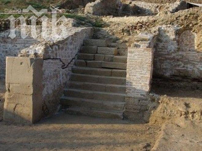 Иманяри атакуват античен град край храма на Ванга