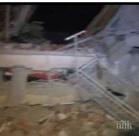 Чудо! Извадиха жива жена 17 часа след труса в Турция