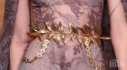 диор представи модели гръцки богини