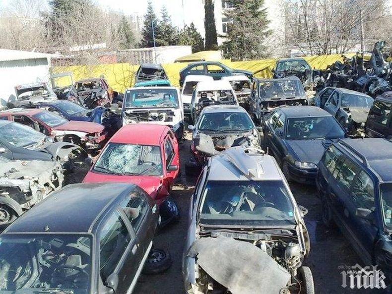 ОТ ПОСЛЕДНИТЕ МИНУТИ: Пламна автоморга в Хасково
