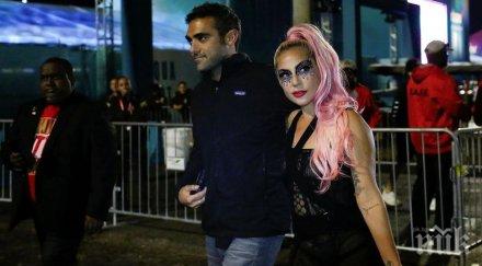 нова тръпка лейди гага заби снимка