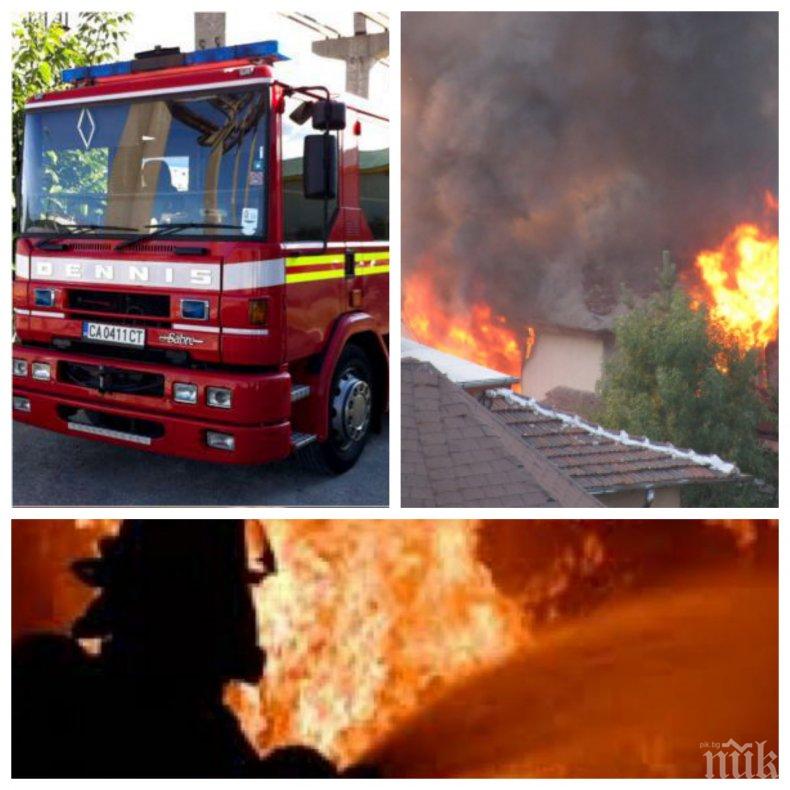 ОТ ПОСЛЕДНИТЕ МИНУТИ: Голям пожар в София! Починал е заклещен човек в кооперацията (ОБНОВЕНА)