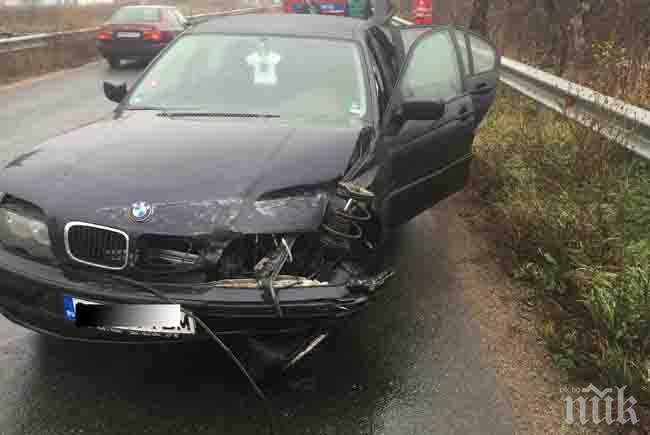 След катастрофа: Ограничиха движението по пътя Пловдив - Садово