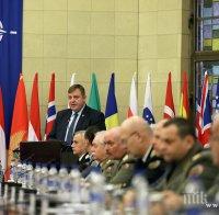 Каракачанов избухна: Армията да не се използва за политически цели