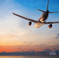 Пътник приземи самолет с лъжа, че е заразен с коронавирус