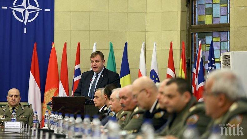  Каракачанов пред военните: Необходимо е Българската армия да притежава повече способности