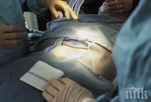 ФОБИЯ: 22-годишно момиче си изряза здравия стомах от страх, че ще развие рак 