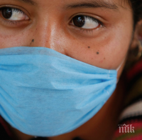 ЛУДА ПАНИКА: Изкупиха маските от аптеките заради коронавируса