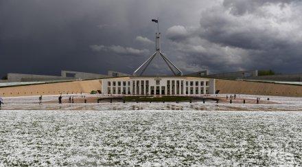 хиляди австралийци останаха без ток заради наводненията