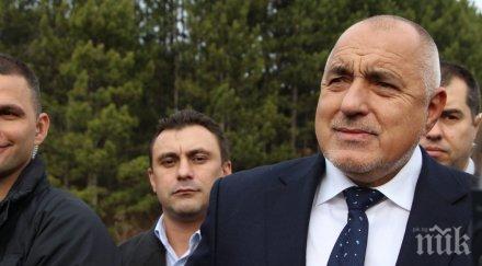 кметът калофер борисов обеща финансиране заслони връх ботев