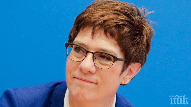 Грандиозен политически трус в Германия след оставката на лидерката на ХДС