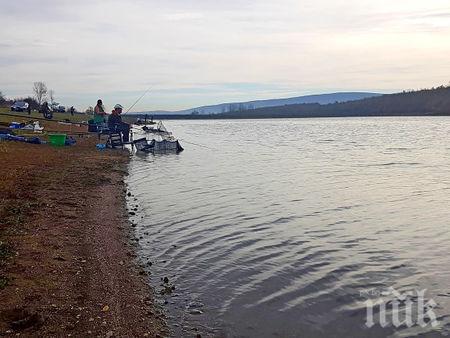 Спешно ремонтират 4 опасни язовира в Бургаско