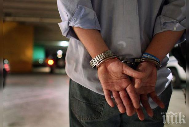 Закопчаха двама за наркотици в Пещера и Пазарджик