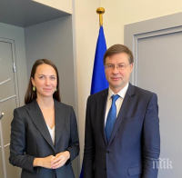 Ева Майдел категорична: Приемаме еврото