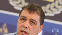 Проблеми в гранда Левски - Райнов със счупен нос, Нашименто с извадено рамо, а Славчев поиска смяна в дербито, защото...