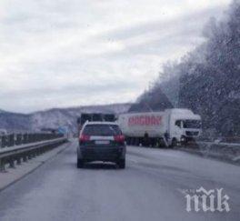 тир катастрофира насрещното магистрала хемус