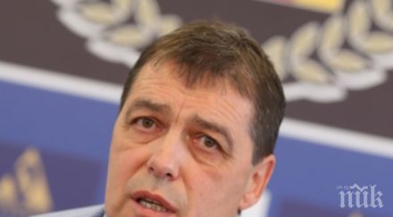 проблеми гранда левски райнов счупен нос нашименто извадено рамо славчев поиска смяна дербито