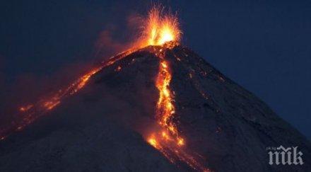 вулканът попокатепетъл изригна мощна експлозия видео
