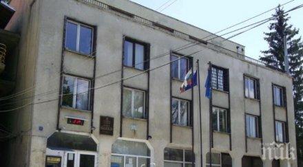 банкя обсъждат въвеждането платено паркиране центъра града