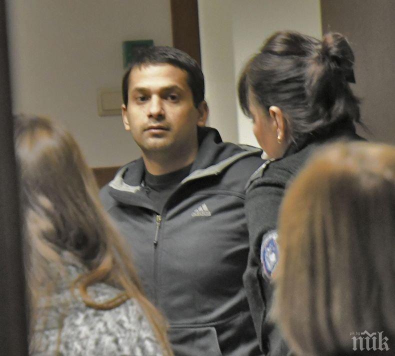 Отложиха делото срещу крадците на картини на Майстора
