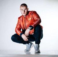 VessoU дебютирал на сцена с руските шлагери на мама Люси от 