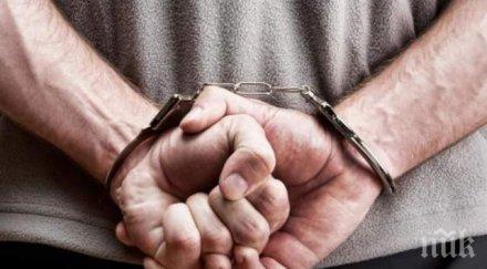 зъдържаха българин източвал дебитни карти великобритания