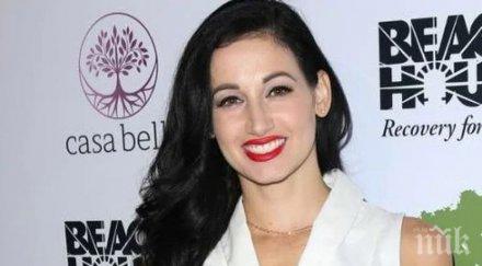 холивудски психоаналитик падна балкона хотел почина