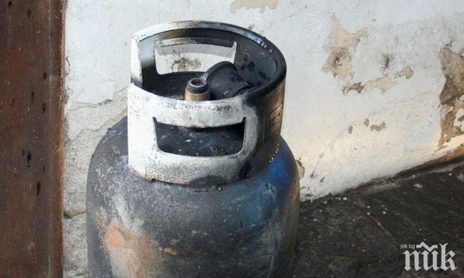 Газова бутилка предизвика пожар в Бургас