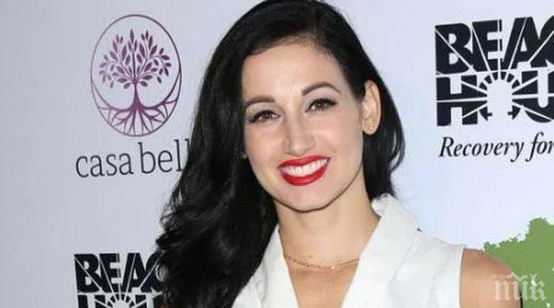 Холивудски психоаналитик падна от балкона на хотел и почина