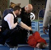 Нападател с нож нахлу в джамия в Лондон, наръга мюезина  