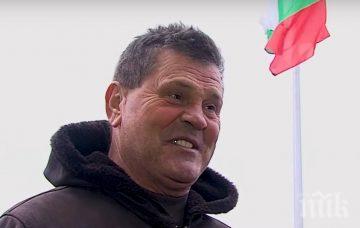 черногорец издигна тонен пилон голямото българско знаме софия