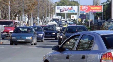 134 000 коли блокират входовете пловдив всеки ден