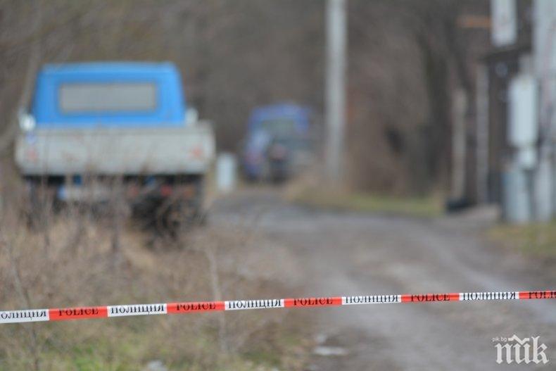 Откриха труп на възрастен мъж в река