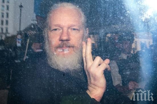 Гледат делото за екстрадиция на Джулиан Асандж в САЩ