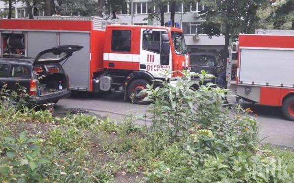 Пишман майстор с електрожен подпали камион и покрив на сграда