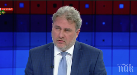 министър банов назначи подробно обследване сградите района площад тройката бургас