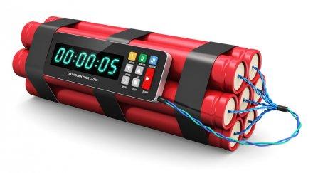 десет ранени взрив самоделна бомба тайланд