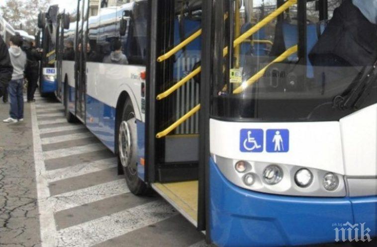 Пътничка пострада във варненски автобус
