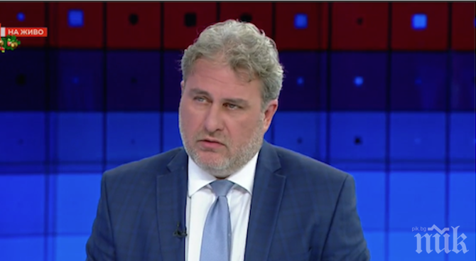 Министър Банов назначи подробно обследване на сградите в района на площад Тройката в Бургас