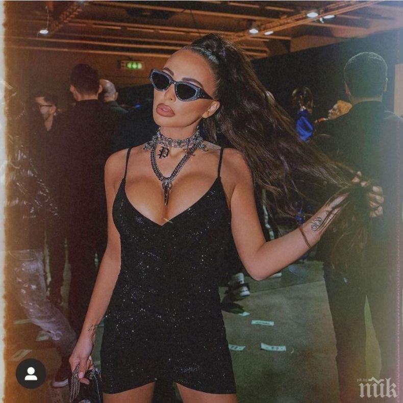 На Николета не й дреме за коронавируса в Милано - плеймейтката разклати балкона си от...  (СНИМКА)