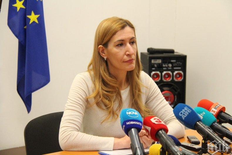 Министър Ангелкова разкри как ще бъдат преодолени затрудненията за туристите заради коронавируса