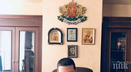 илиан тодоров мая манолова спре дивия популизъм опитите сепаратизъм вик сектора