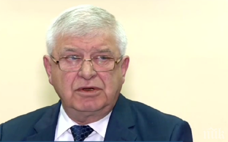 Изслушват здравния министър в парламента