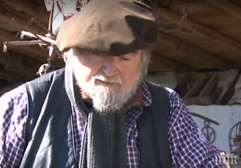 Софиянец направи музей на... мотиката 